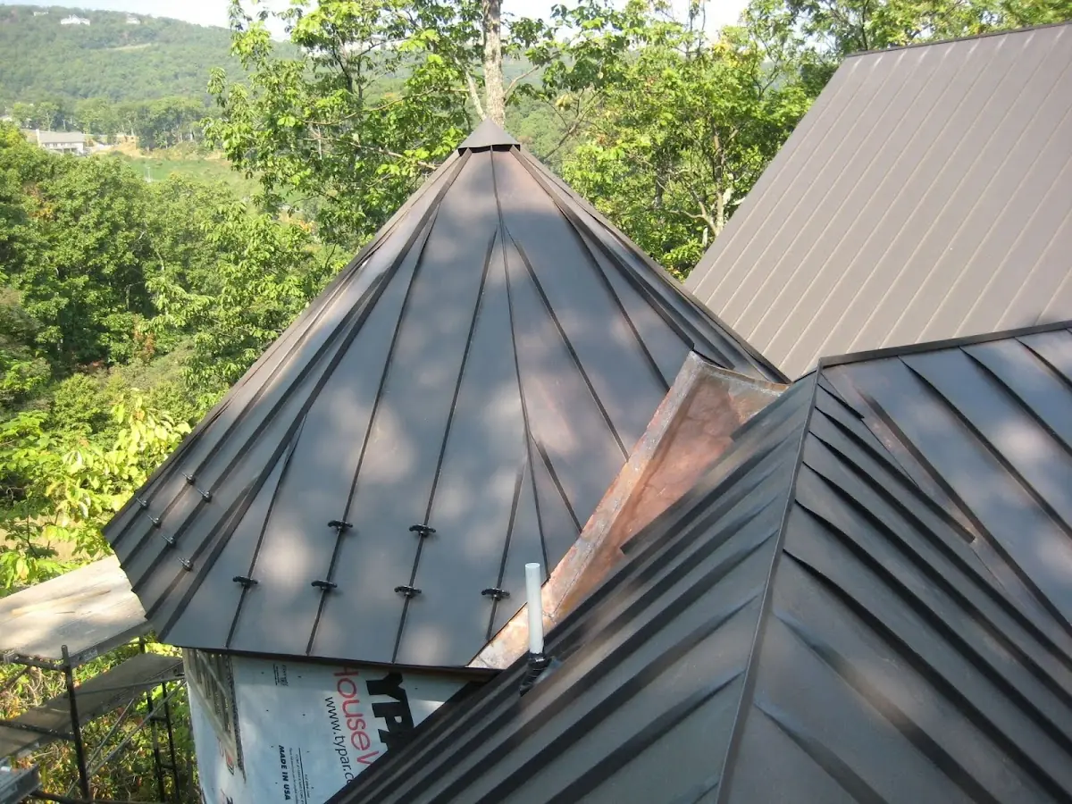 Professional Gutter Cleaning by Craftsman Roofing in Indian Hills